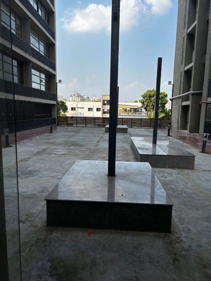 River Front Property Ahmedabad Extérieur photo