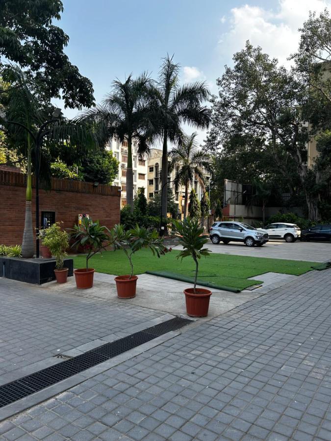 River Front Property Ahmedabad Extérieur photo